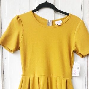 LulaRoe mustard Amelia Small